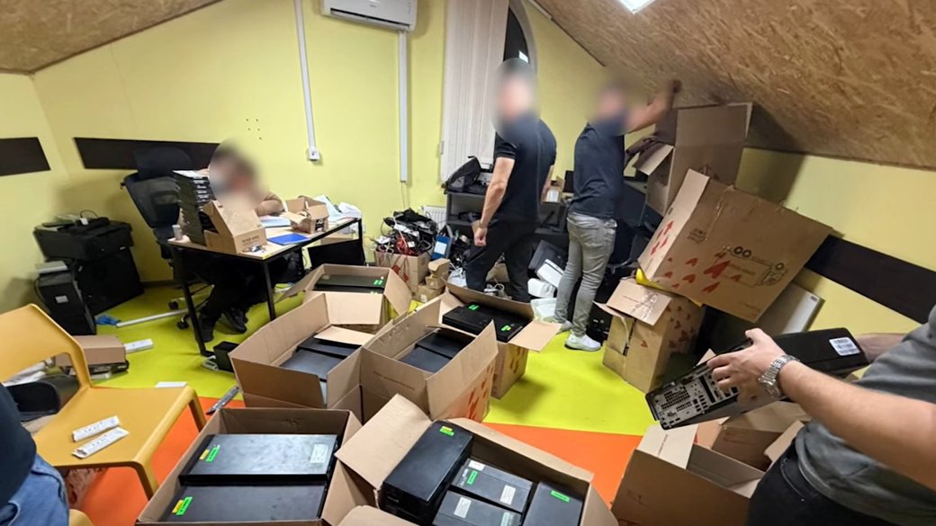 У Луцьку викрили роботу шахрайського кол-центру  