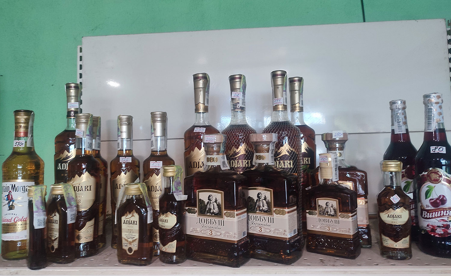 На Волині виявили нелегальний продаж алкоголю