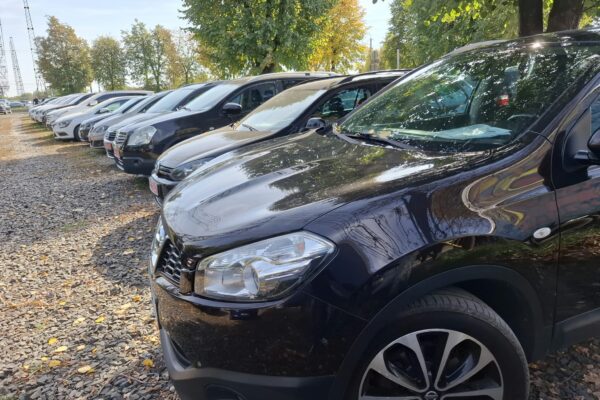 Луцьк автобазар автомобілі ціни жовтень 2026 року