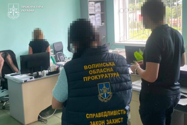 На Волині на хабарі викрито посадовця Державної служби з питань праці 