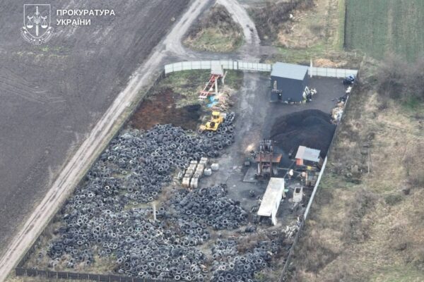 На Волині судять заступника директора підприємства за забруднення земель 