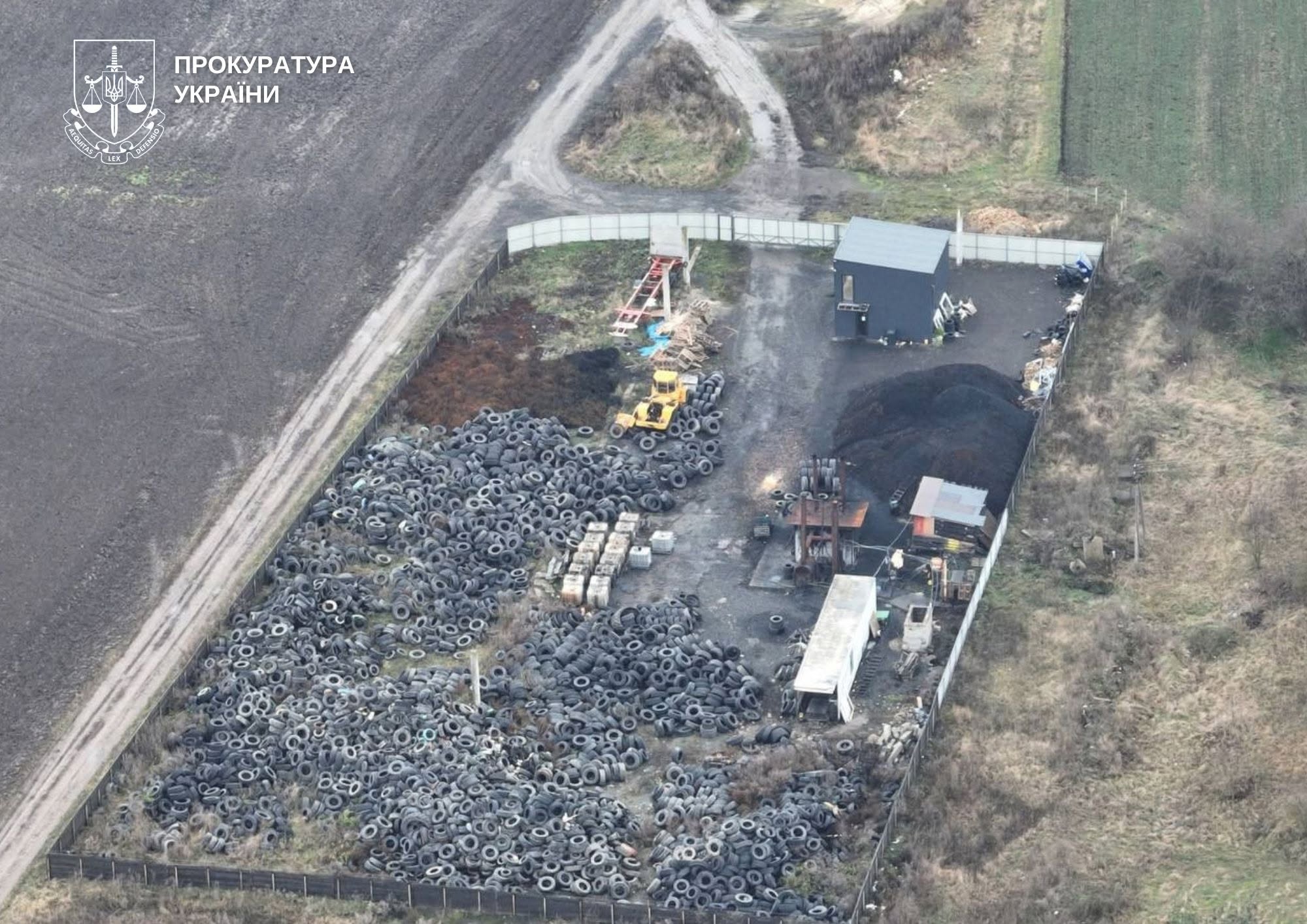 На Волині судять заступника директора підприємства за забруднення земель