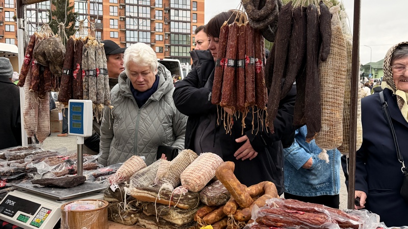 Володимир ярмарок осінньої продукції