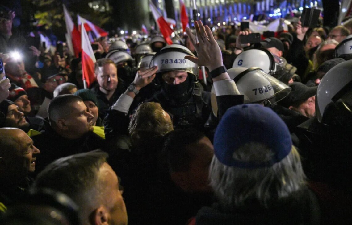 Польща протистояння конфлікт Конституційний трибунал