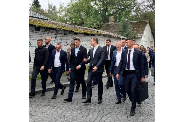Сергій Корецький Кабмін зміна правил бронювання