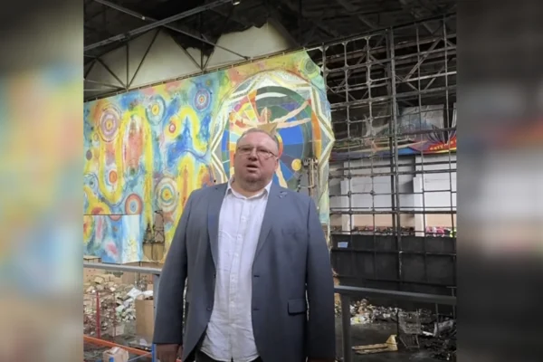 Російський дрон пошкодив масштабний мистецький проєкт "Космогонія" в Луцьку 
